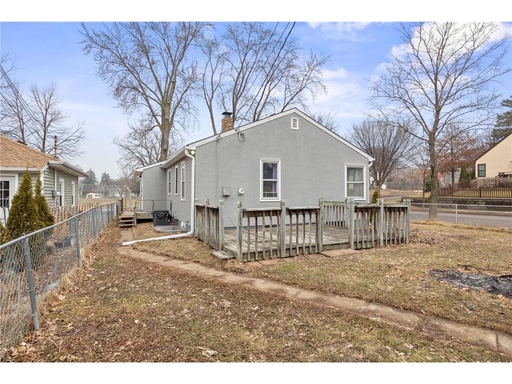 597 Flandrau Street Saint Paul MN 55106 7032174 image19