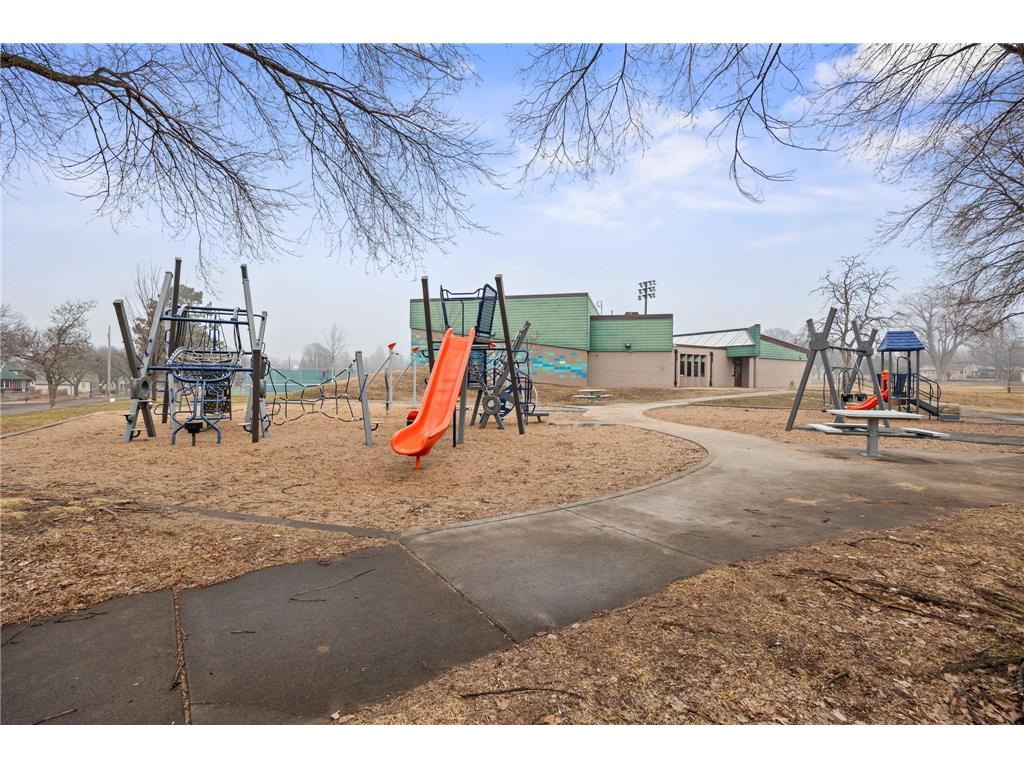 597 Flandrau Street Saint Paul MN 55106 7032174 image22