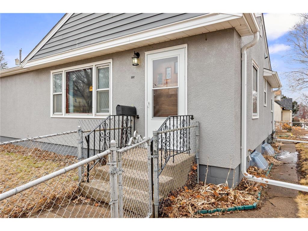 597 Flandrau Street Saint Paul MN 55106 7032174 image3