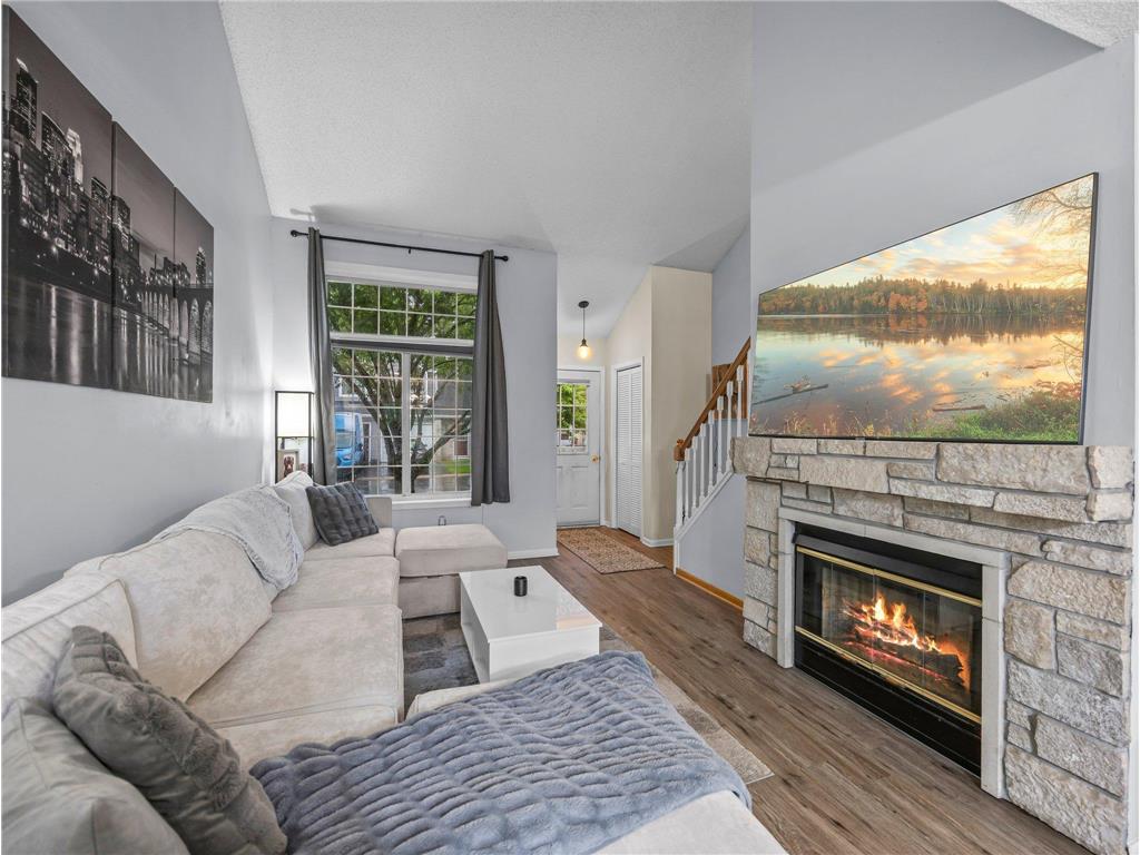 597 Mission Hills Way W Chanhassen MN 55317 6738407 image1