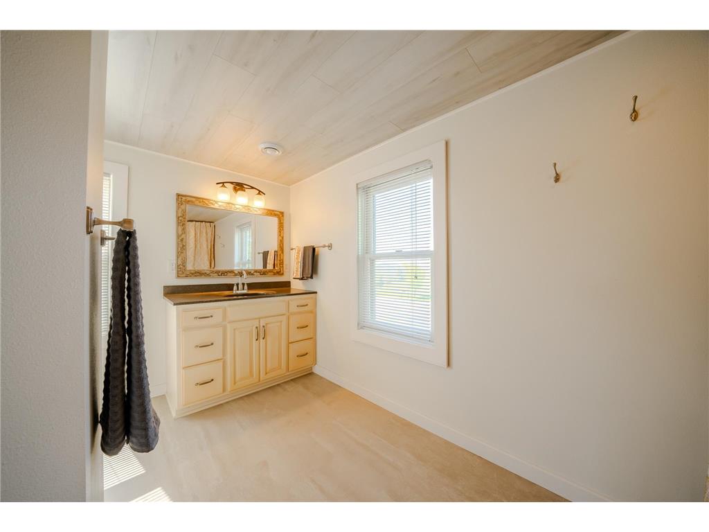 5976 County Road 141 Saint Augusta MN 56301 7076035 image28