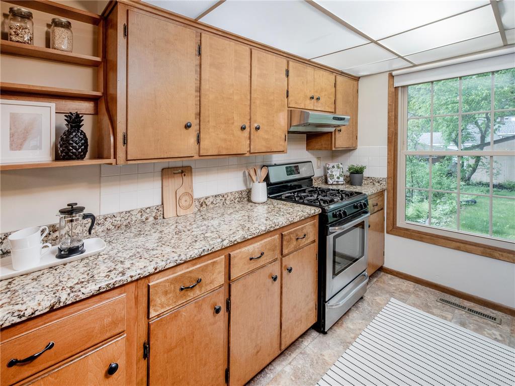 598 Clifford Street Saint Paul MN 55104 7076931 image12