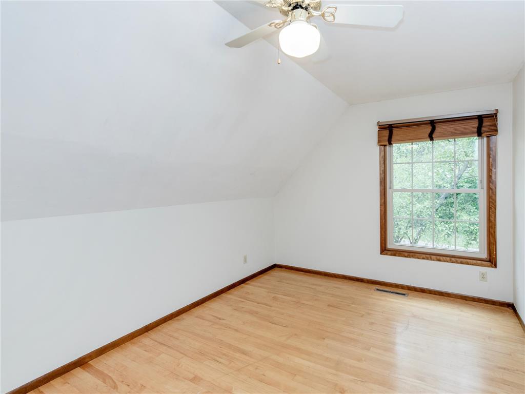 598 Clifford Street Saint Paul MN 55104 7076931 image19