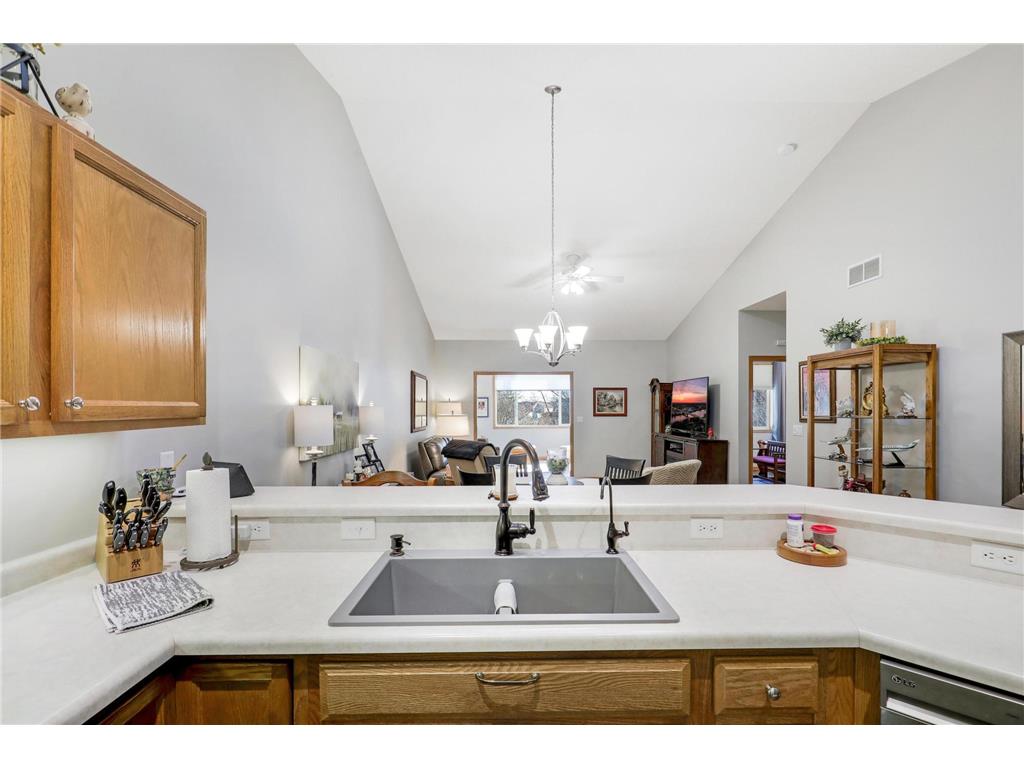 598 Meadow Lane Norwood Young America MN 55397 7039458 image20