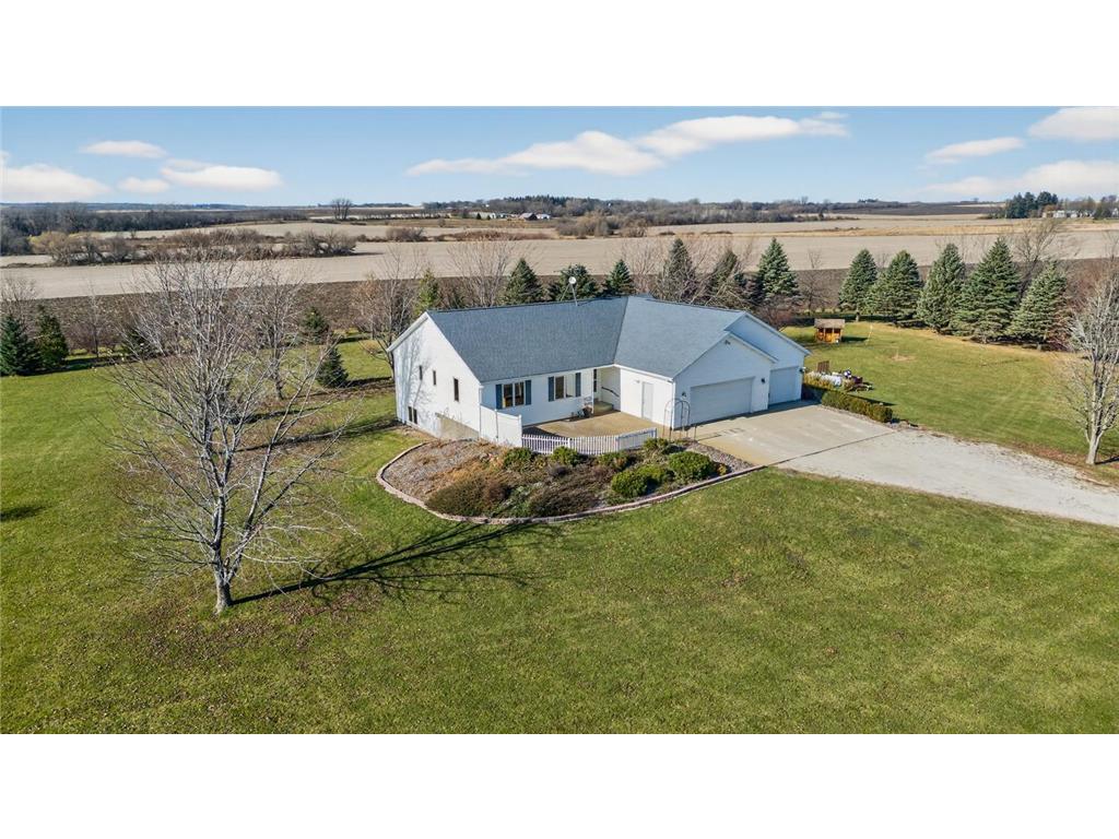 59879 185th Avenue Dodge Center MN 55927 6816131 image1