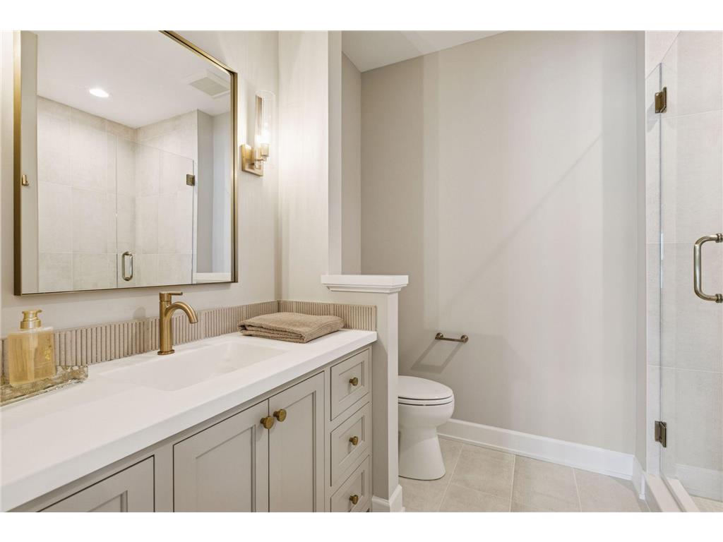 599 Harbor Court Shoreview MN 55126 - Snail 6696518 image48