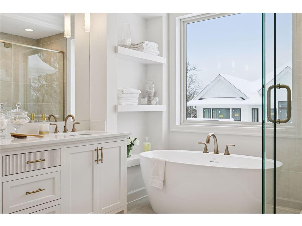 599 Harbor Court Shoreview MN 55126 - Snail 7039976 image23