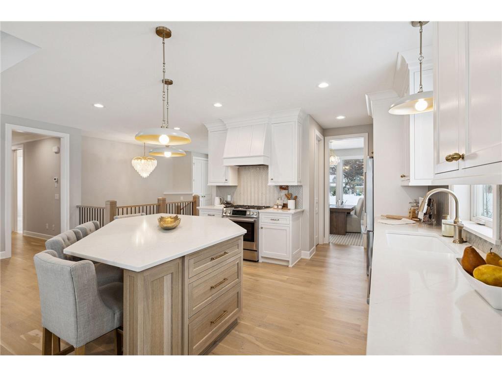 599 Harbor Court Shoreview MN 55126 - Snail 7039976 image4