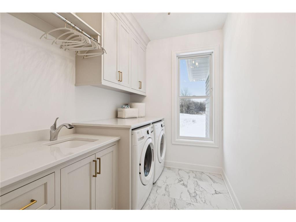 599 Harbor Court Shoreview MN 55126 - Snail 7039976 image52