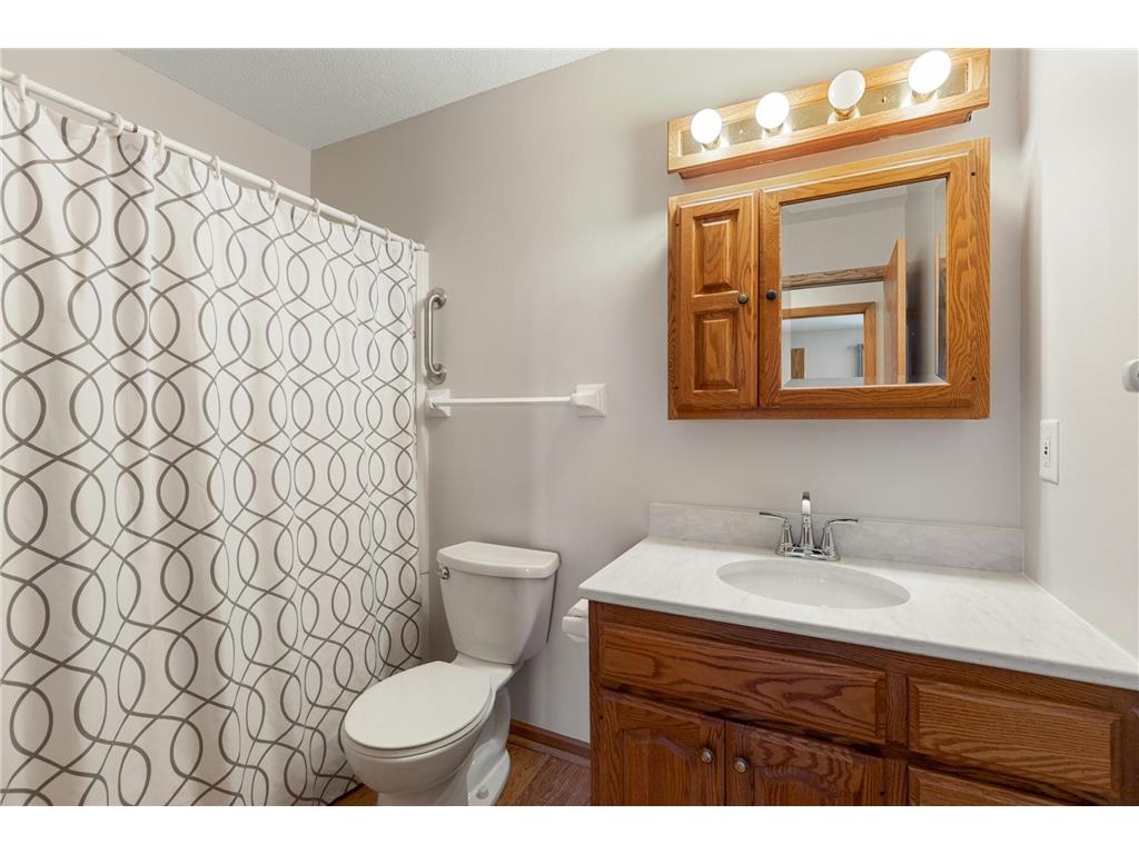 5998 Fernwood Street Shoreview MN 55126 7015490 image17
