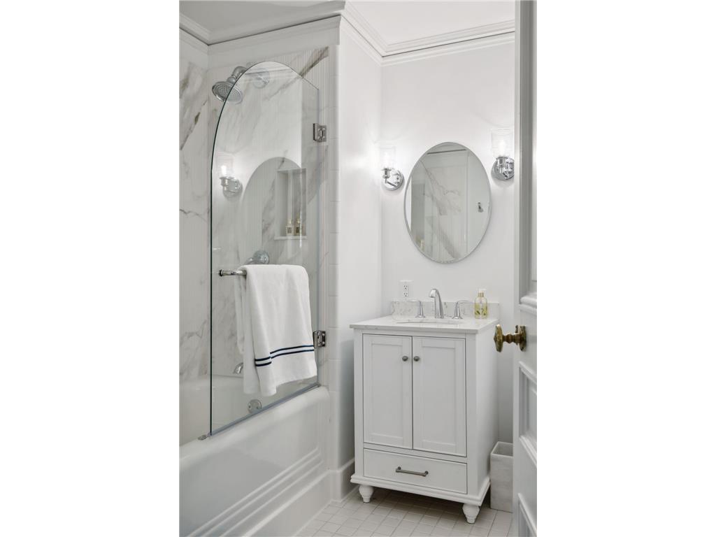 6 Crocus Hill, Saint Paul, MN, 55102 MLS 6416412 Edina Realty