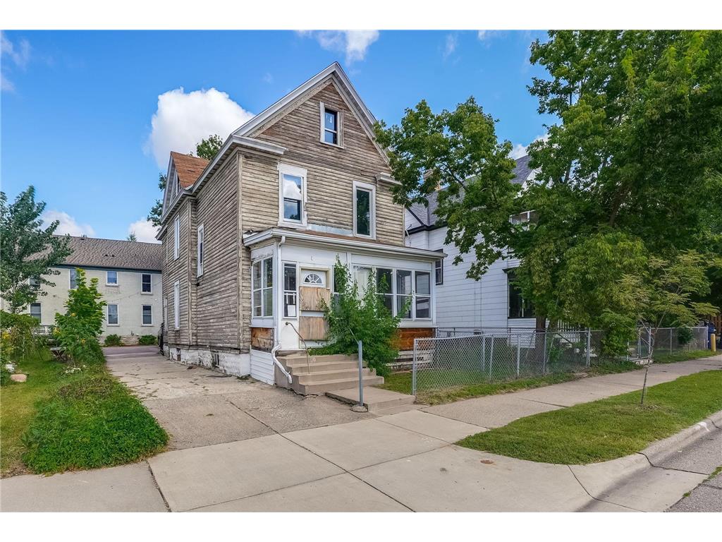 6 E 34th Street Minneapolis MN 55408 7047800 image1