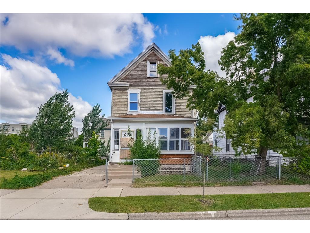 6 E 34th Street Minneapolis MN 55408 7047800 image2