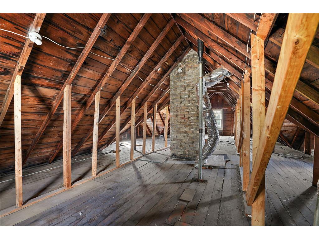 6 E 34th Street Minneapolis MN 55408 7047800 image22