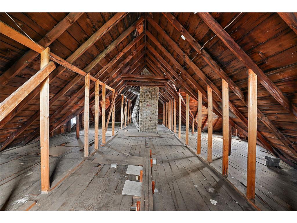 6 E 34th Street Minneapolis MN 55408 7047800 image23