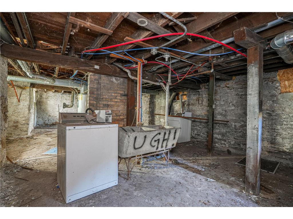 6 E 34th Street Minneapolis MN 55408 7047800 image24