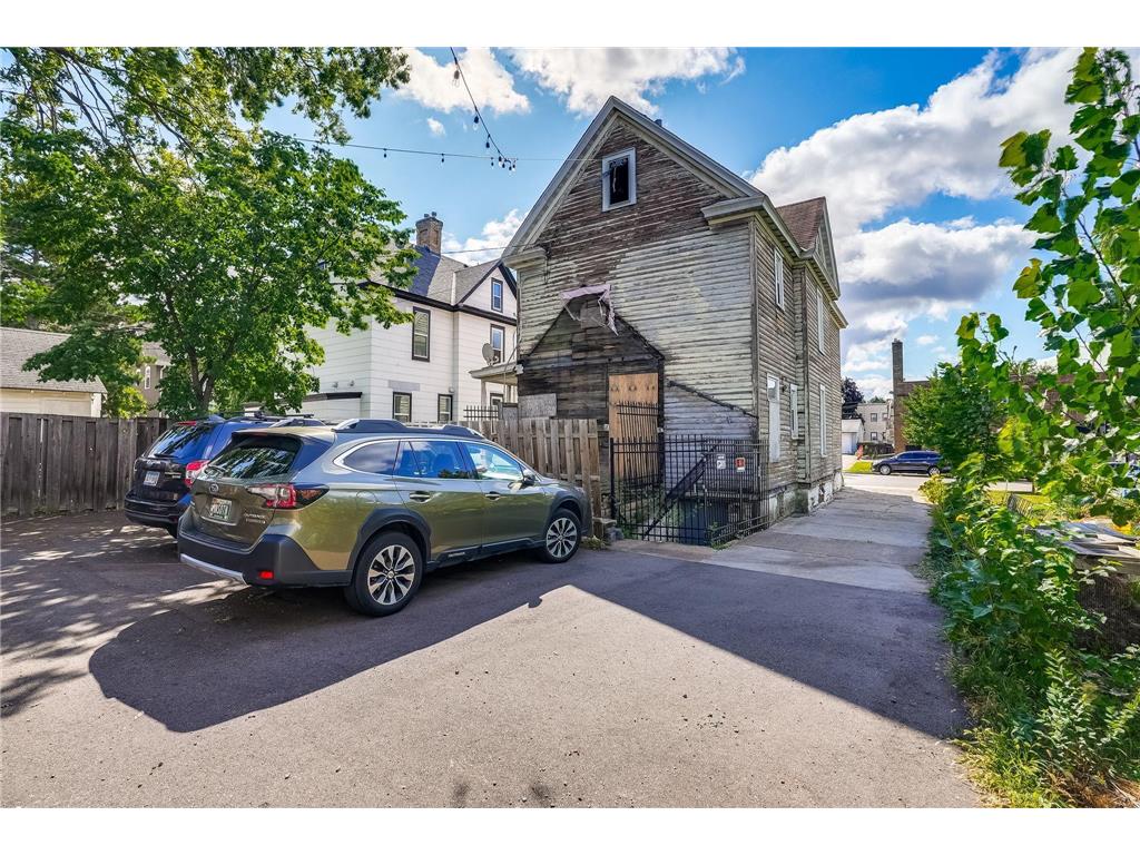 6 E 34th Street Minneapolis MN 55408 7047800 image3