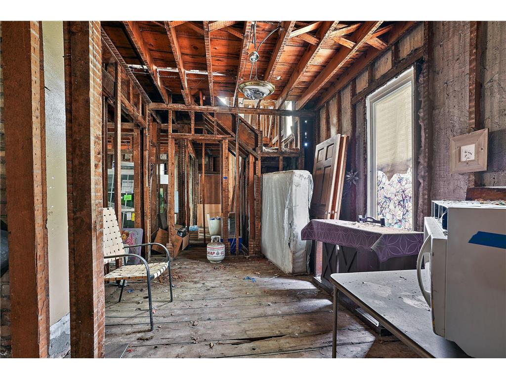 6 E 34th Street Minneapolis MN 55408 7047800 image9