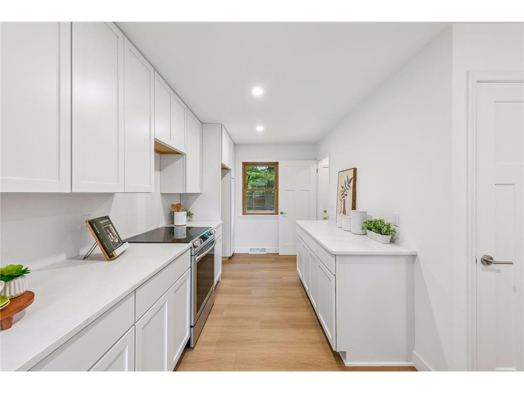 6 Mission Lane Bloomington MN 55420 7081508 image11