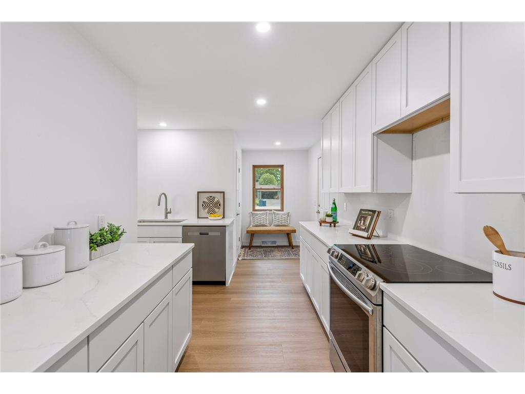 6 Mission Lane Bloomington MN 55420 7081508 image13