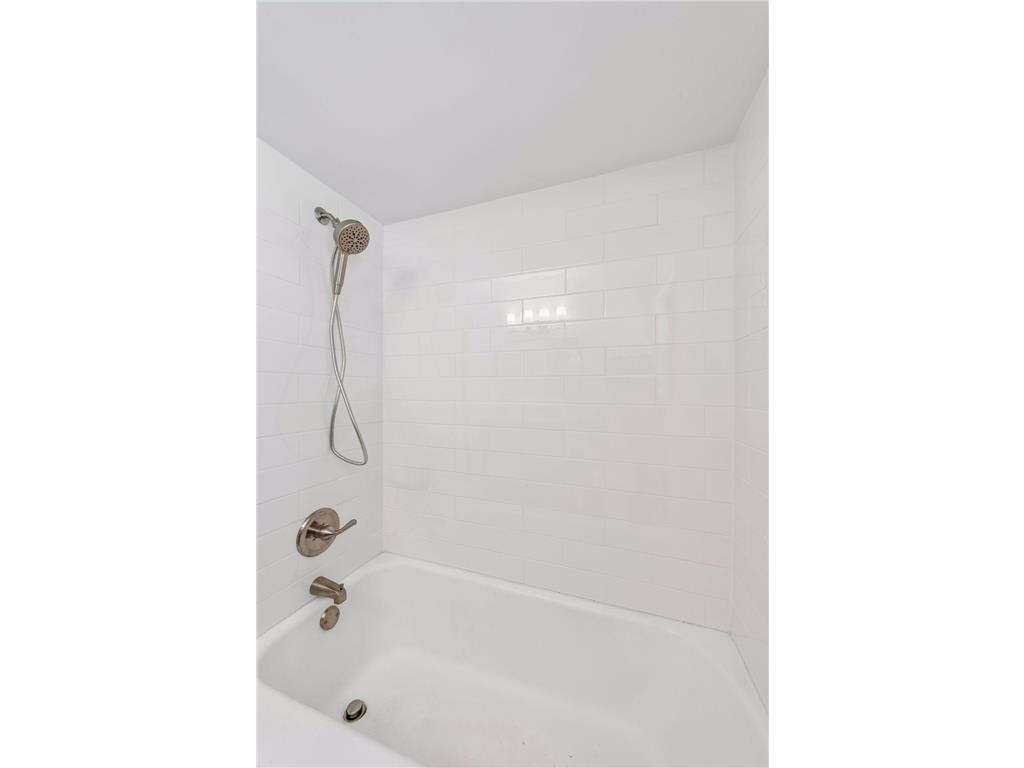 6 Mission Lane Bloomington MN 55420 7081508 image20
