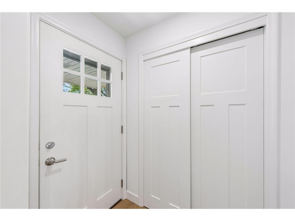 6 Mission Lane Bloomington MN 55420 7081508 image38