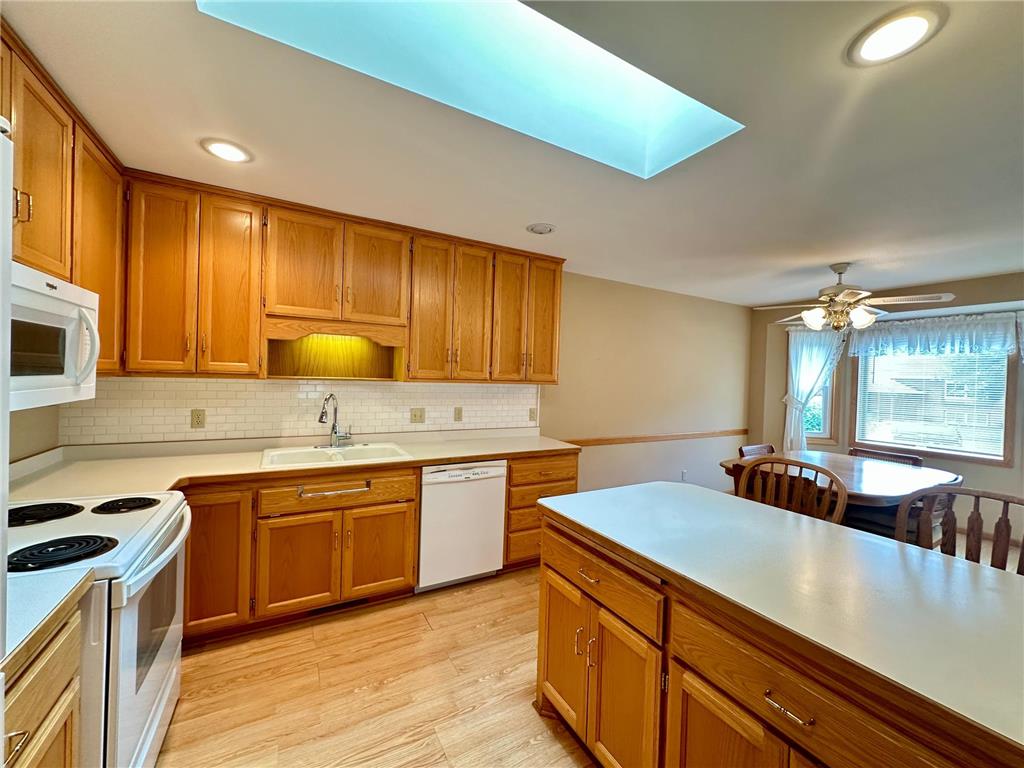 6 Oak Ridge Trail Circle Pines MN 55014 7095299 image6