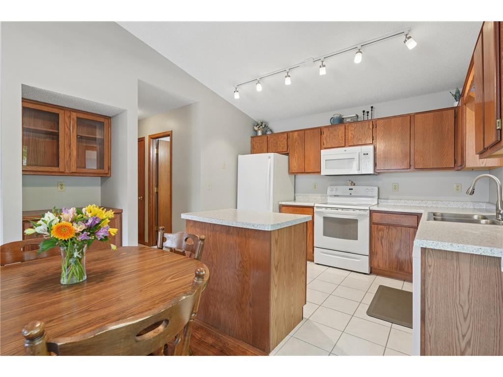 6 Oak Road #B Circle Pines MN 55014 7074788 image11