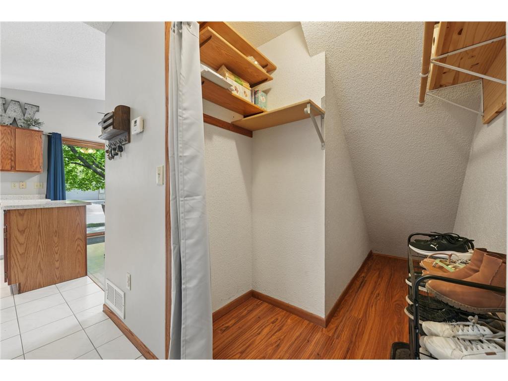 6 Oak Road #B Circle Pines MN 55014 7074788 image16