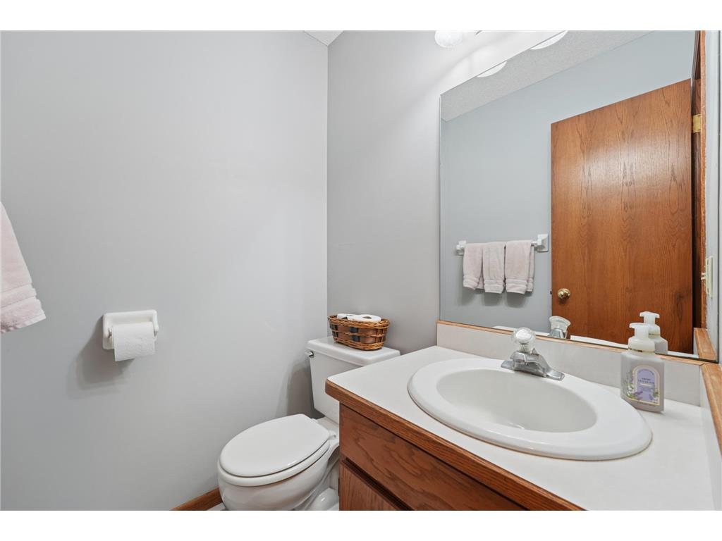 6 Oak Road #B Circle Pines MN 55014 7074788 image21