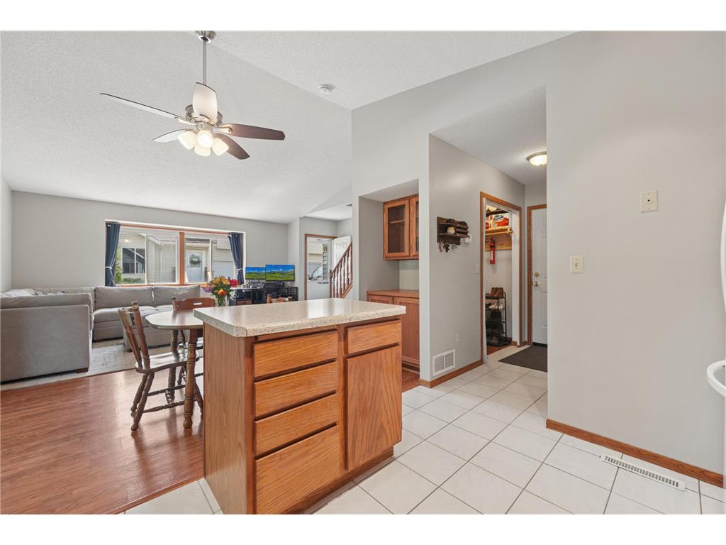 6 Oak Road #B Circle Pines MN 55014 7074788 image8