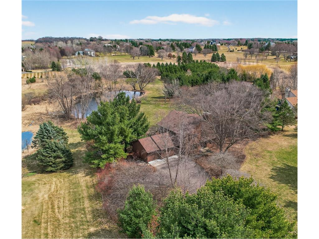 6 Pine Valley Drive Dellwood MN 55110 7029829 image1
