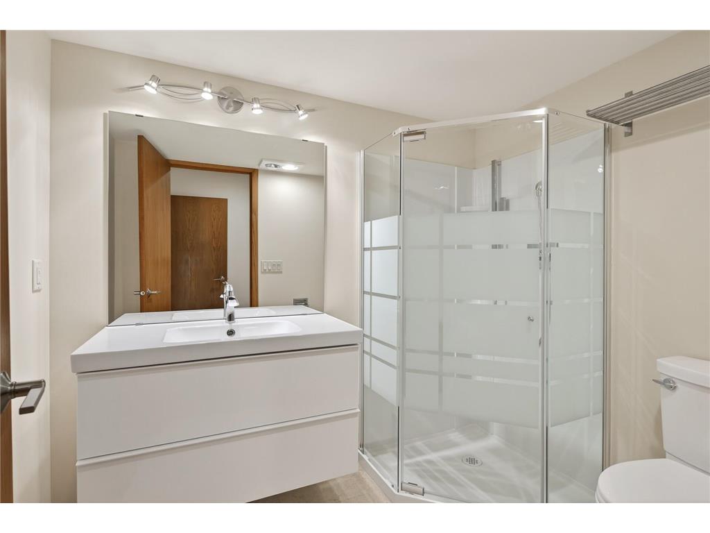 6 Pine Valley Drive Dellwood MN 55110 7029829 image30