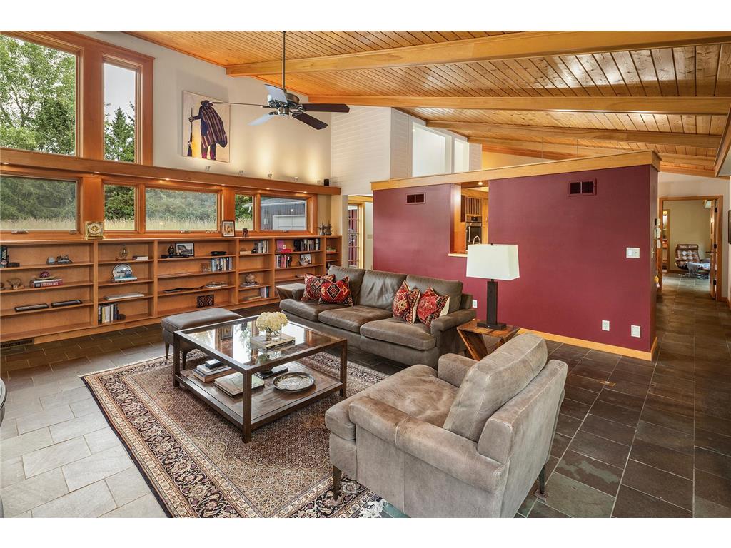 6 Robb Farm Road North Oaks MN 55127 7066396 image16