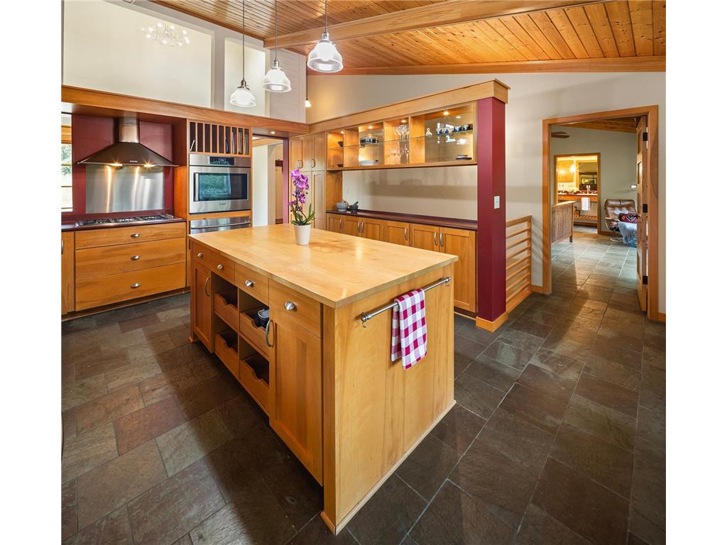 6 Robb Farm Road North Oaks MN 55127 7066396 image24