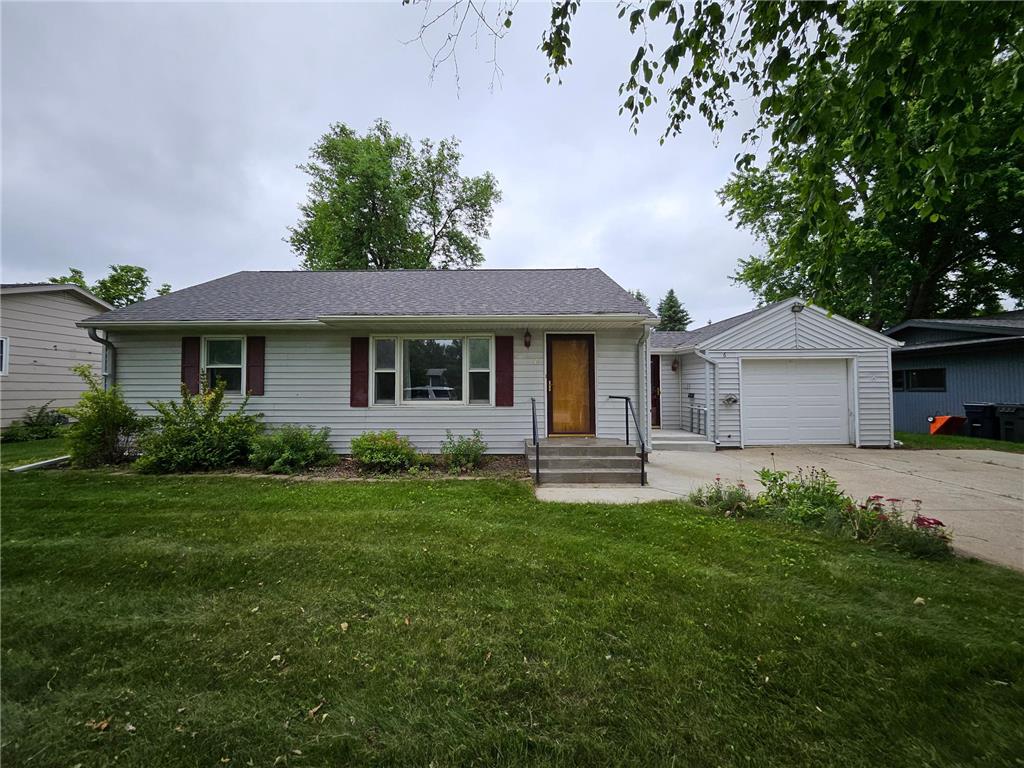 6 Westwood Morris MN 56267 6745976 image1