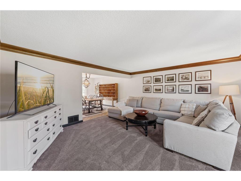 60 Deer Hills Court North Oaks MN 55127 - Pleasant Lake 7062102 image4