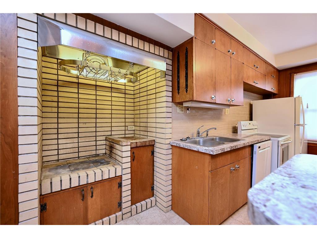 60 E King Street Winona MN 55987 6806165 image10