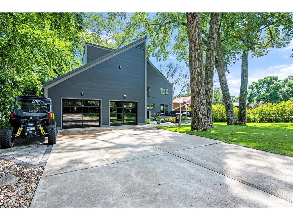 60 Southwood Drive Fairmont MN 56031 - Hall 6587807 image1