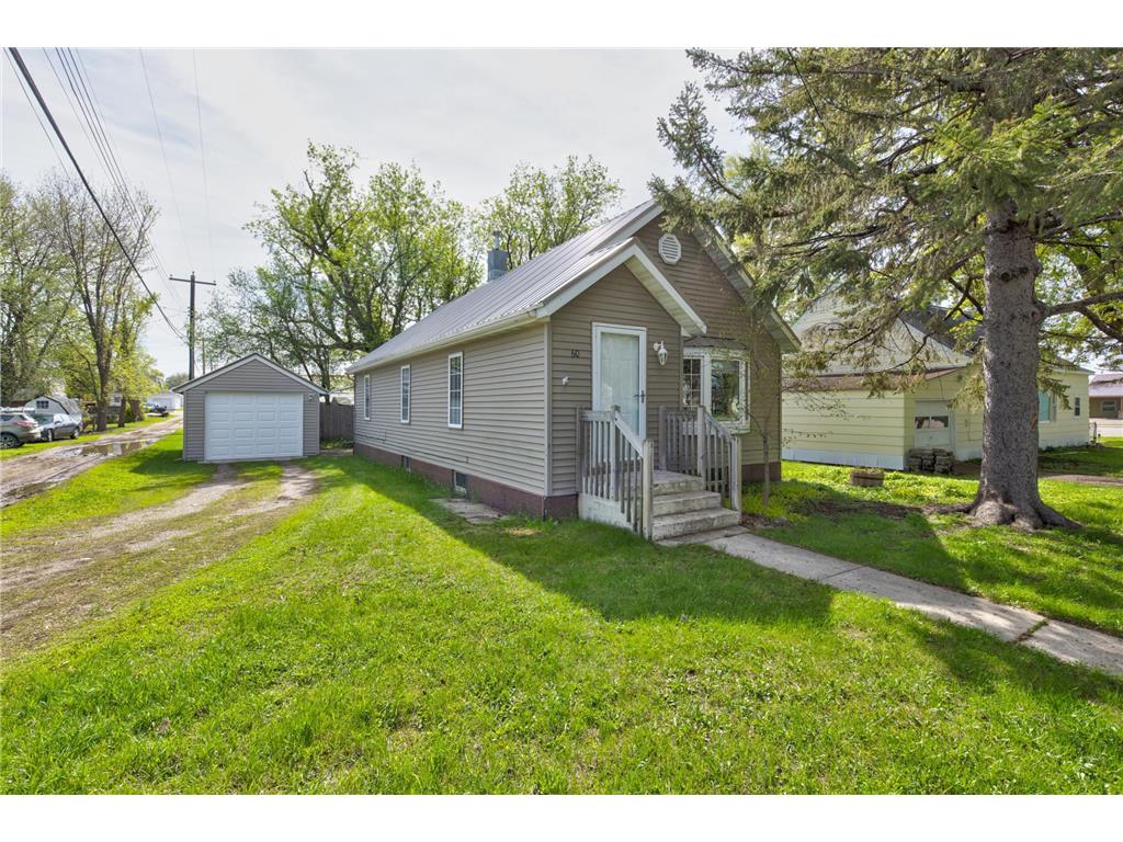 60 W 3rd Street Cottonwood MN 56229 6372180 image1