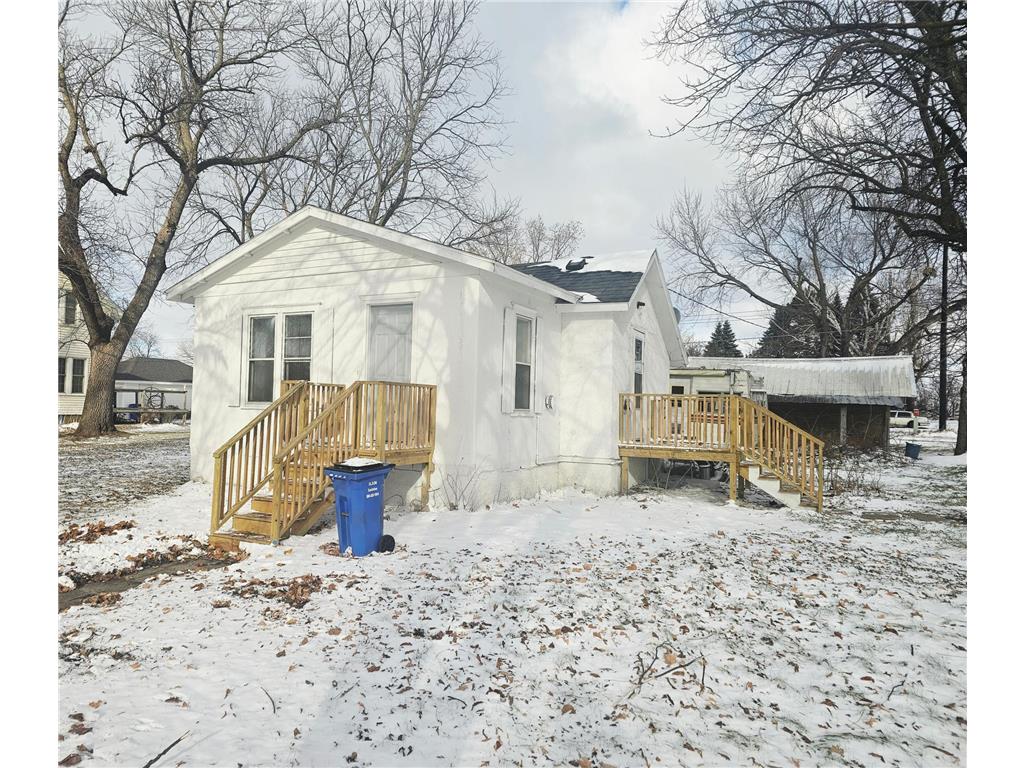 600 12th Ave. Clarkfield MN 56223 6822054 image1