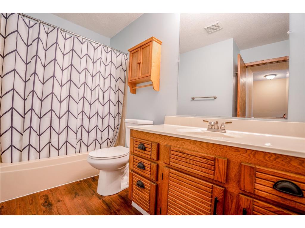 600 33rd Street NW Willmar MN 56201 7056271 image13