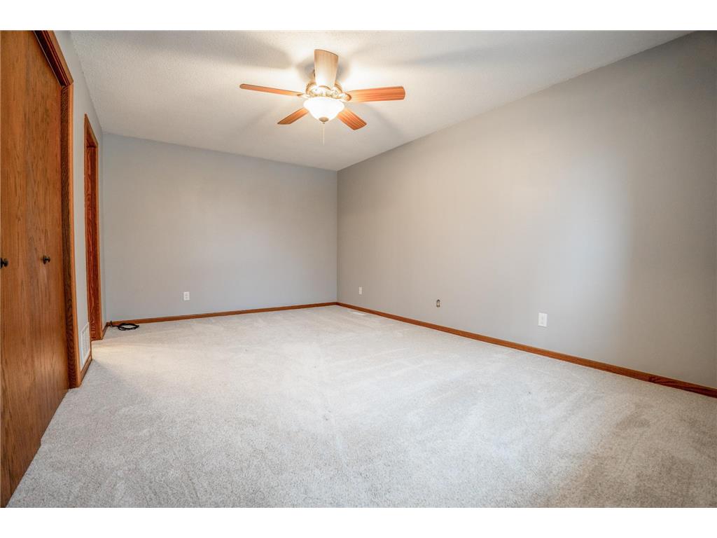 600 33rd Street NW Willmar MN 56201 7056271 image20