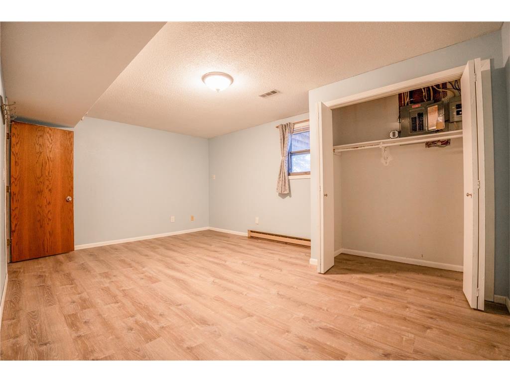 600 33rd Street NW Willmar MN 56201 7056271 image23