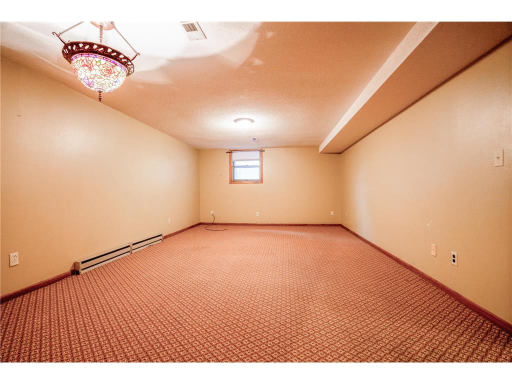 600 33rd Street NW Willmar MN 56201 7056271 image25
