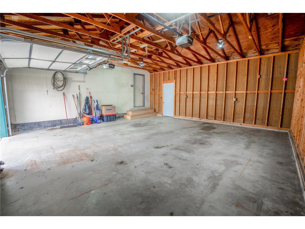 600 33rd Street NW Willmar MN 56201 7056271 image28