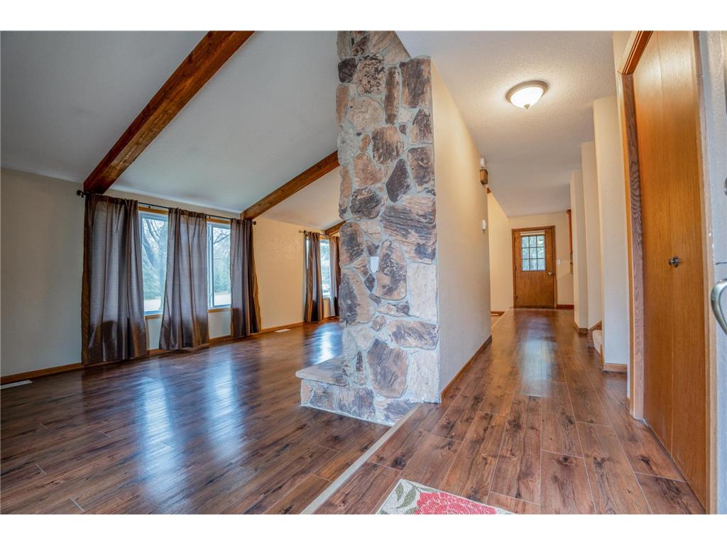 600 33rd Street NW Willmar MN 56201 7056271 image4