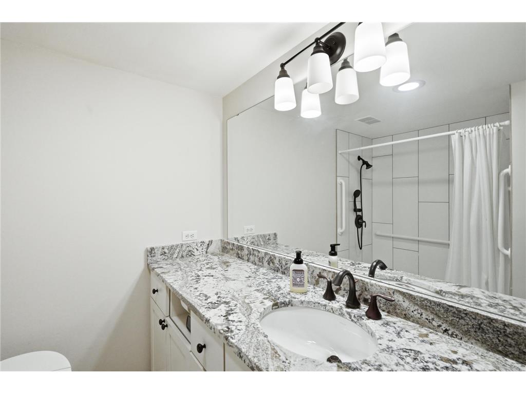 600 4th Street SW #102 Rochester MN 55902 7063518 image21