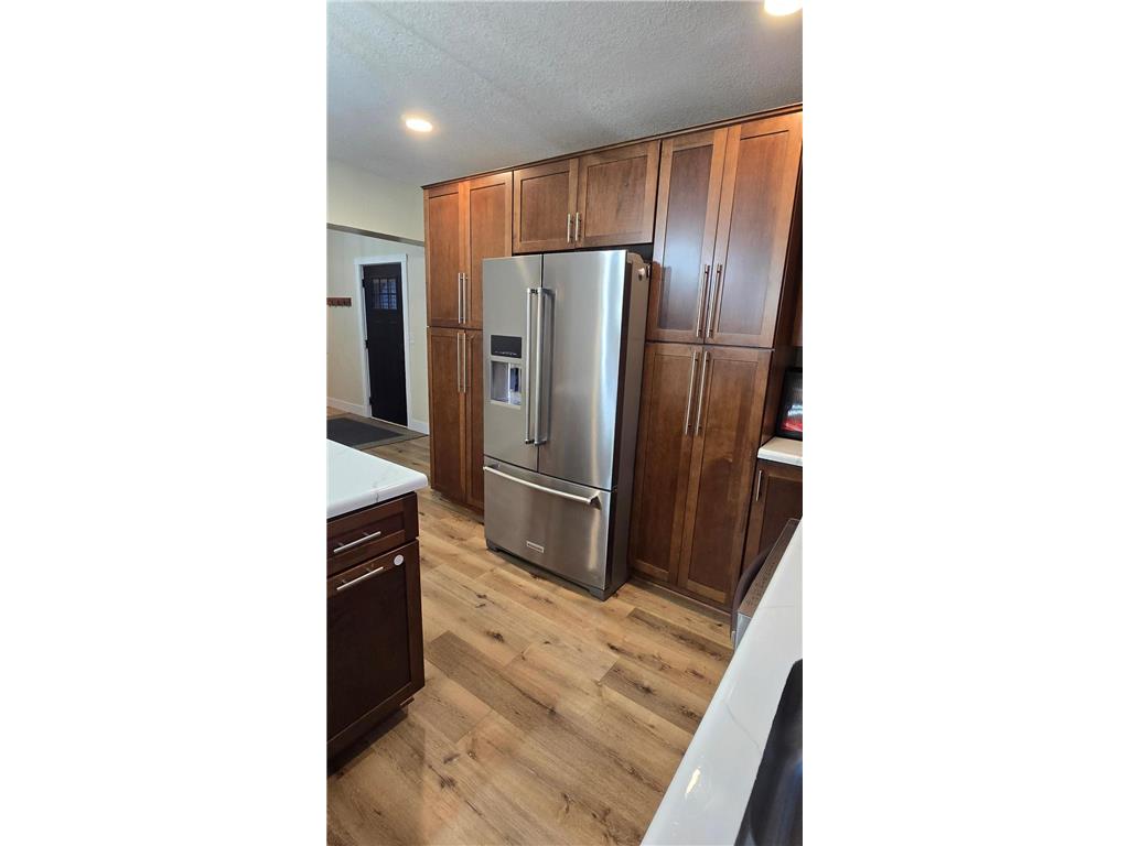 600 Birch Avenue N New Richland MN 56072 6814838 image16