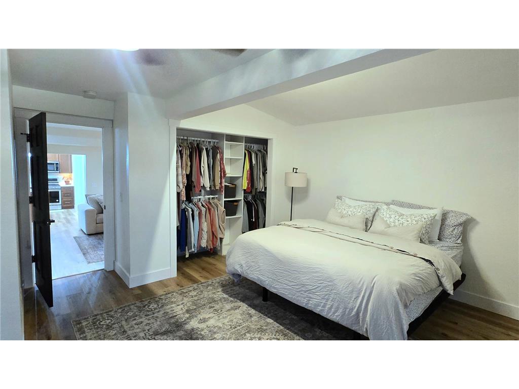 600 Birch Avenue N New Richland MN 56072 6814838 image17